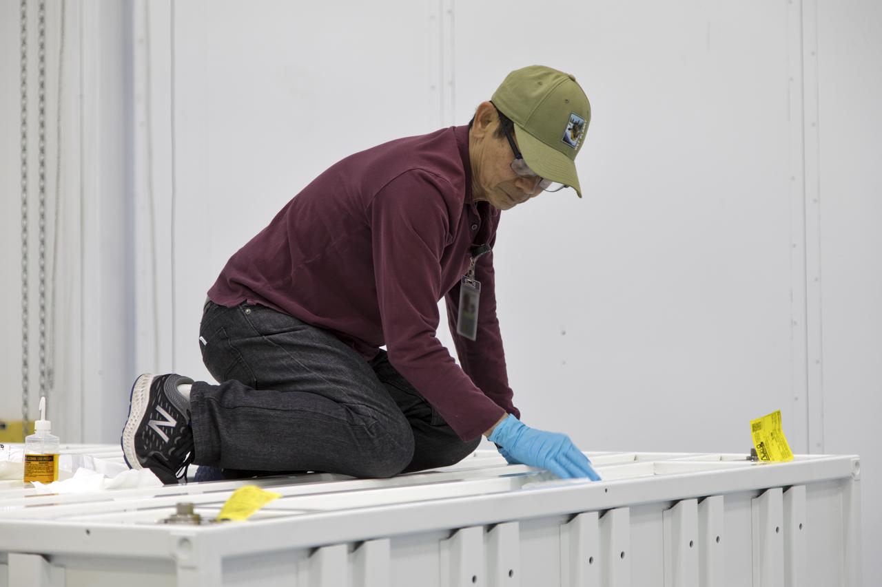 In the Space Station Processing Facility at NASA's Kennedy Space Center in Florida, the ECOsystem Spaceborne Thermal Radiometer Experiment on Space Station (ECOSTRESS) has arrived in its shipping container. The container is being inspected and thoroughly cleaned prior to opening. ECOSTRESS is designed to monitor one of the most basic processes in living plants: the loss of water through the tiny pores in leaves. ECOSTRESS will launch to the International Space Station aboard a Dragon spacecraft launched by a Falcon 9 rocket on the SpaceX CRS-15 mission in June 2018.