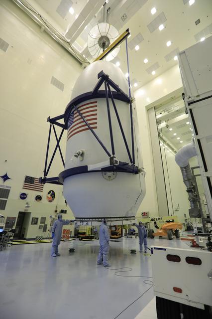 NASA image: SpaceX TESS Payload Lift to Trailer; Prep for Transport to LC 40