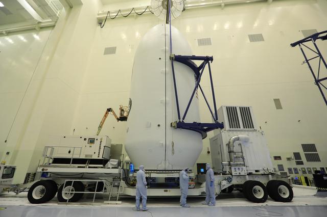NASA image: SpaceX TESS Payload Lift to Trailer; Prep for Transport to LC 40