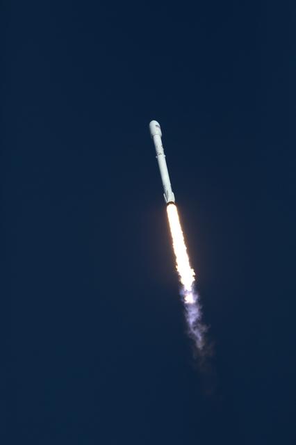 NASA image: SpaceX TESS Liftoff