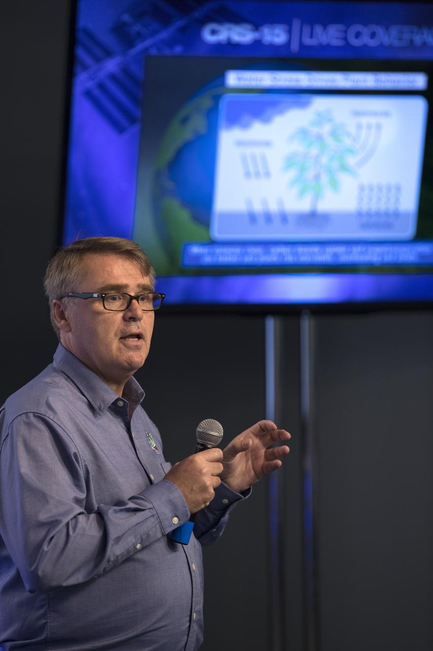 Simon Hook, ECOSTRESS principal investigator, NASA’S Jet Propulsion Laboratory, speaks to members of the media during a briefing in the Kennedy Space Center’s Press Site auditorium. The briefing focused on research planned for launch to the International Space Station. The scientific materials and supplies will be aboard a SpaceX Dragon spacecraft scheduled for liftoff from Cape Canaveral Air Force Station's Space Launch Complex 40. The SpaceX Falcon 9 rocket will launch the company's 15th Commercial Resupply Services mission to the space station.
