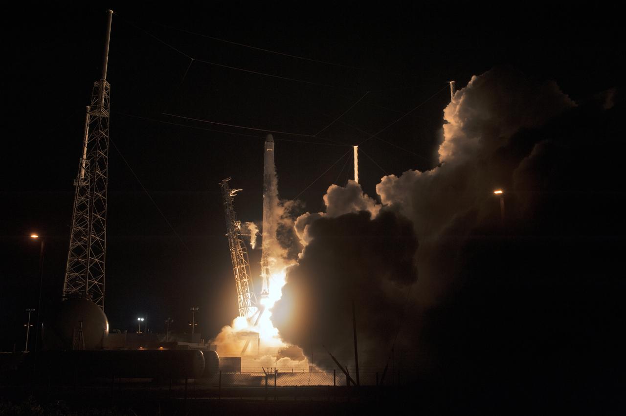 The two-stage SpaceX Falcon 9 launch vehicle lifts off from Space Launch Complex 40 at Cape Canaveral Air Force Station, carrying the SpaceX Dragon resupply spacecraft to the International Space Station. Liftoff was at 5:42 a.m. EDT on Friday, June 29, 2018. On the company’s 15th Commercial Resupply Services mission to the International Space Station, Dragon is filled with supplies and payloads, including critical materials to support several science and research investigations that will occur during Expedition 56. The spacecraft’s unpressurized trunk is carrying a Canadian-built Latching End Effector, or LEE. This new LEE will replace a failed unit astronauts removed during a series of spacewalks in the fall of 2017. Each end of the Canadarm2 robotic arm has an identical LEE, and they are used as the “hands” that grapple payloads and visiting cargo spaceships.