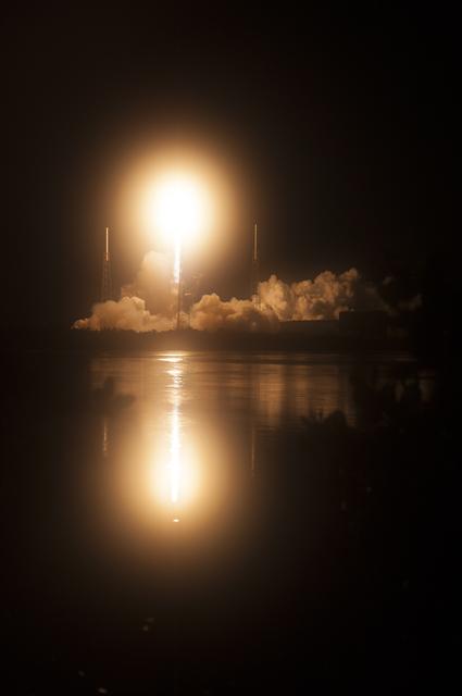 NASA image: SpaceX CRS-15 Liftoff