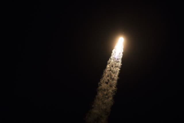 NASA image: SpaceX CRS-15 Liftoff