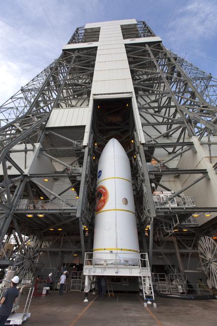 NASA image: Parker Solar Probe Lift and Mate to Booster