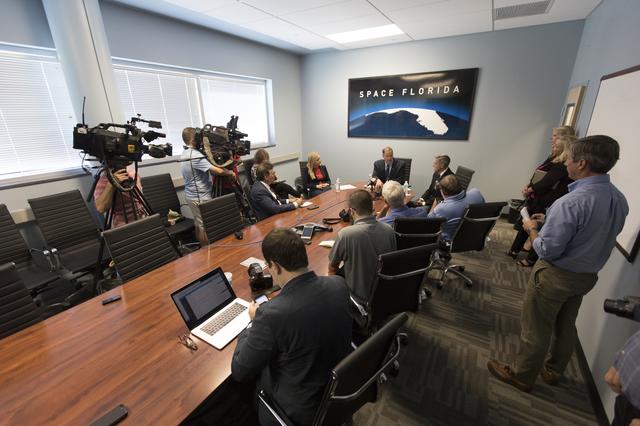 NASA image: NASA Administrator Jim Bridenstine Visits KSC - Space Life Scien