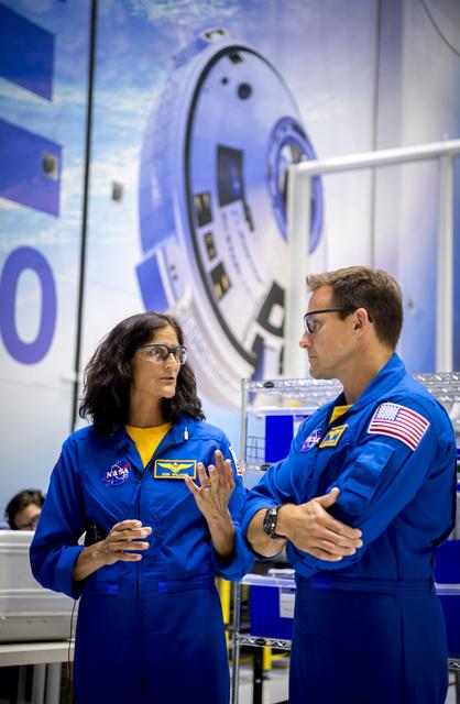 NASA image: Starliner Astronauts Visit Kennedy Space Center