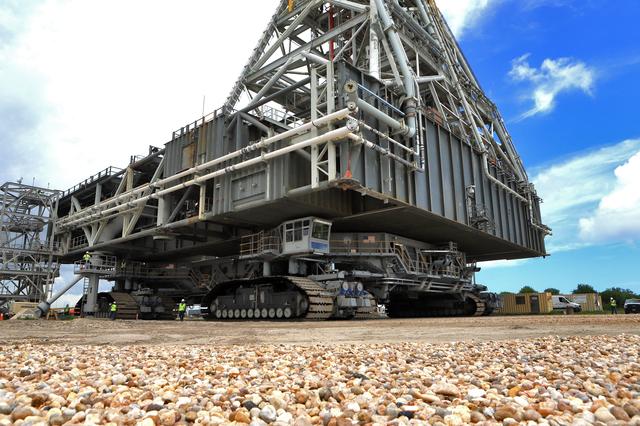 NASA image: Mobile Launcher Moves Toward Exploration Mission-1 - Trek to Lau