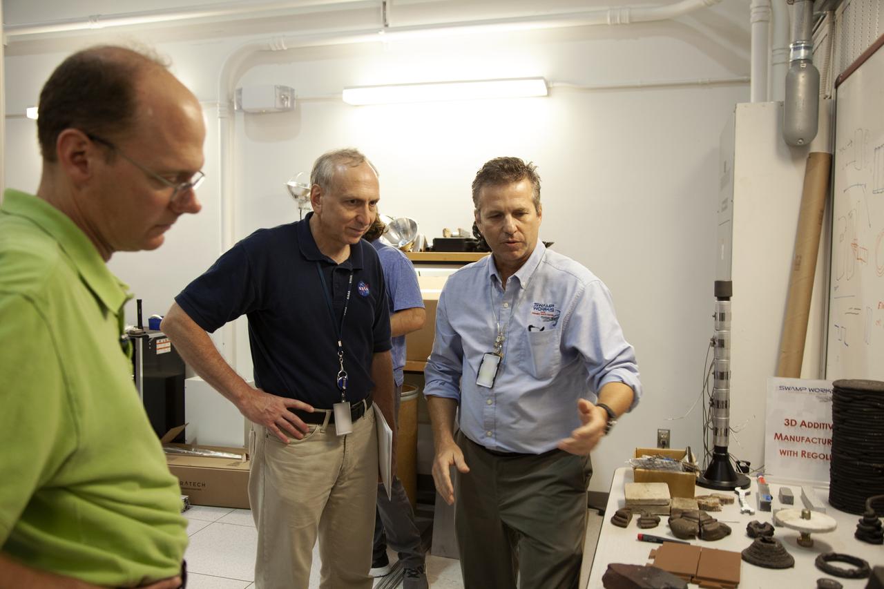 Steve Jurczyk, Acting Administrator of STMD, Visits Swamp Works at NASA's Kennedy Space Center 