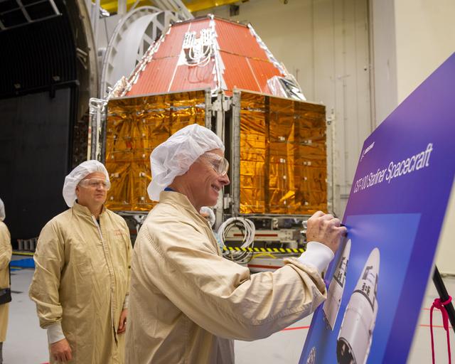 NASA image: CCP Astronauts Visit Test Facilities in California