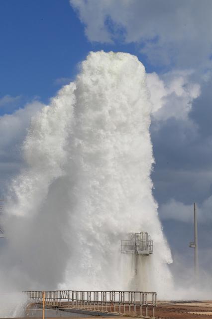 NASA image: Wet Flow Test at Pad 39B
