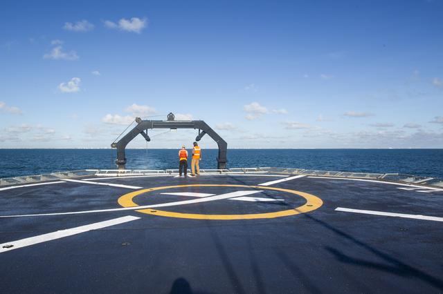 NASA image: SpaceX Helicopter Landing Test on the Crew Recovery Ship