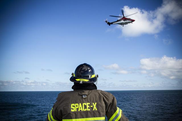 NASA image: SpaceX Helicopter Landing Test on the Crew Recovery Ship