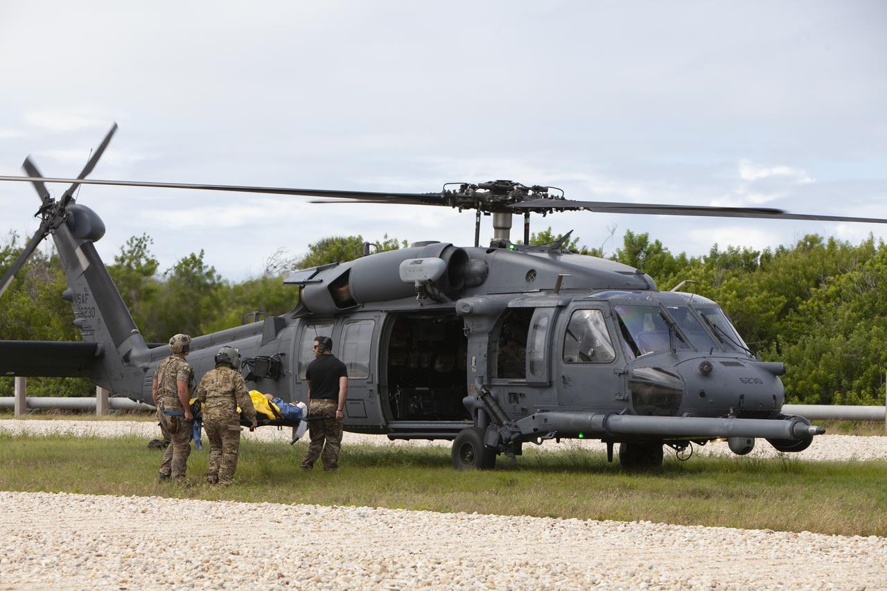 Teams from NASA, the Department of Defense Human Space Flight Support and SpaceX conduct a joint medical triage and medical evacuation (medevac) training exercise at NASA’s Kennedy Space Center in Florida. It was the second of two emergency medical services simulations performed before commercial crew flight tests, which are scheduled for 2019. As NASA’s Commercial Crew Program prepares to begin launching astronauts once again from American soil, teams are sharpening their launch day operations procedures, including responses during the unlikely event of an emergency.