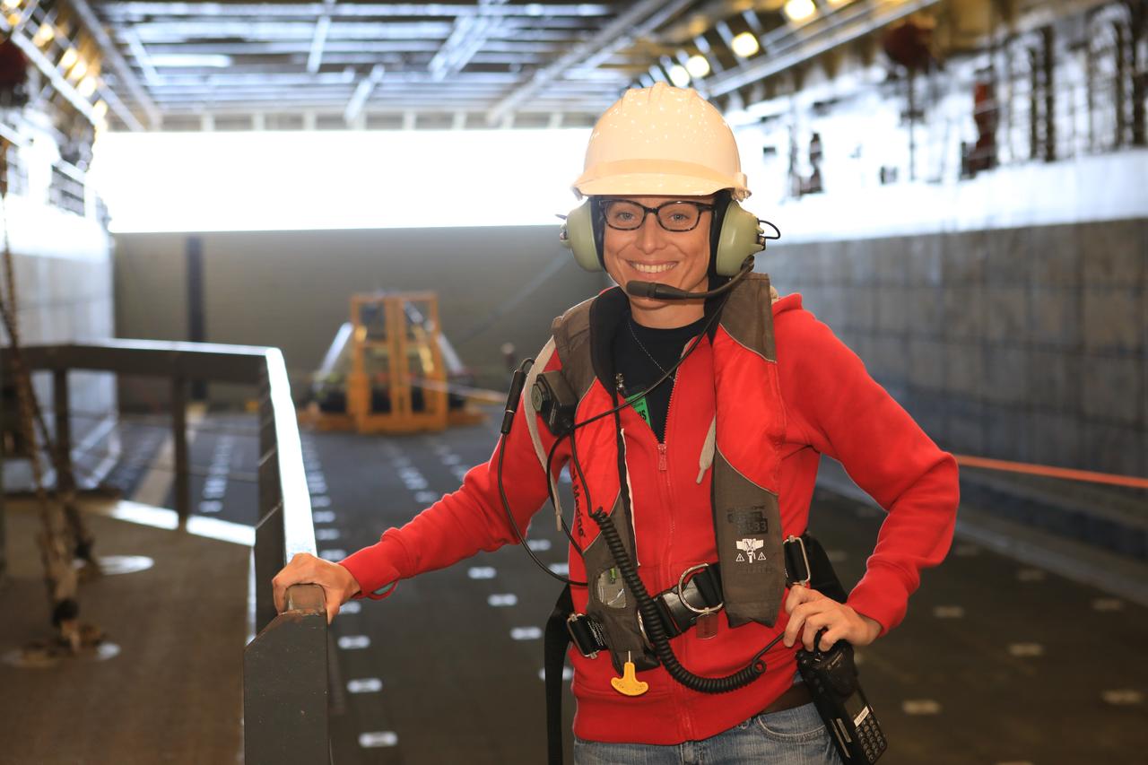 Exploration Ground Systems’ recovery team, along with the U.S. Navy, practice keeping an Orion test article under control as part of Underway Recovery Test-7. The testing is one in a series of tests to verify and validate procedures and hardware that will be used to recover the Orion spacecraft after it splashes down in the Pacific Ocean following deep space exploration missions.