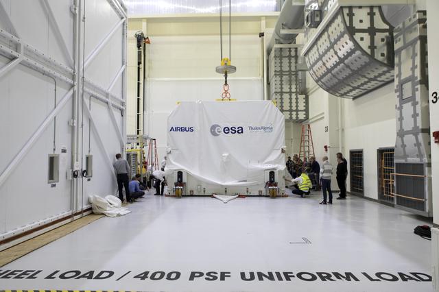 NASA image: Orion EM-1 European Service Module Uncrating
