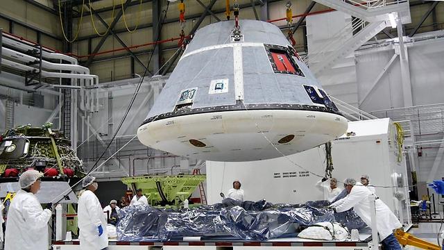NASA image: Boeing's Starliner Packout & Ship