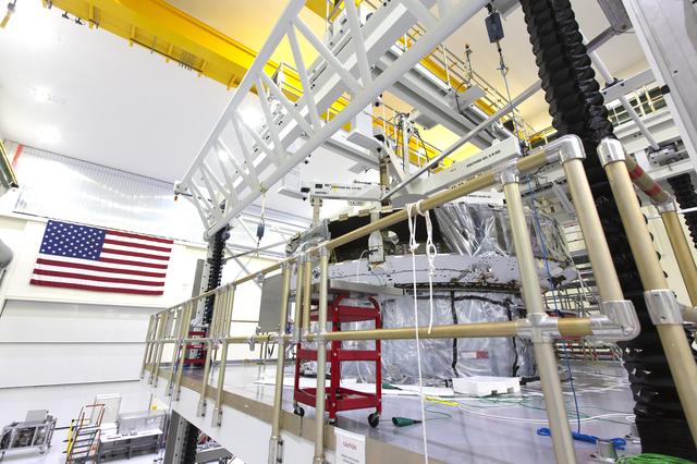 NASA image: Orion EM-1 European Service Module Mated to Work Stand