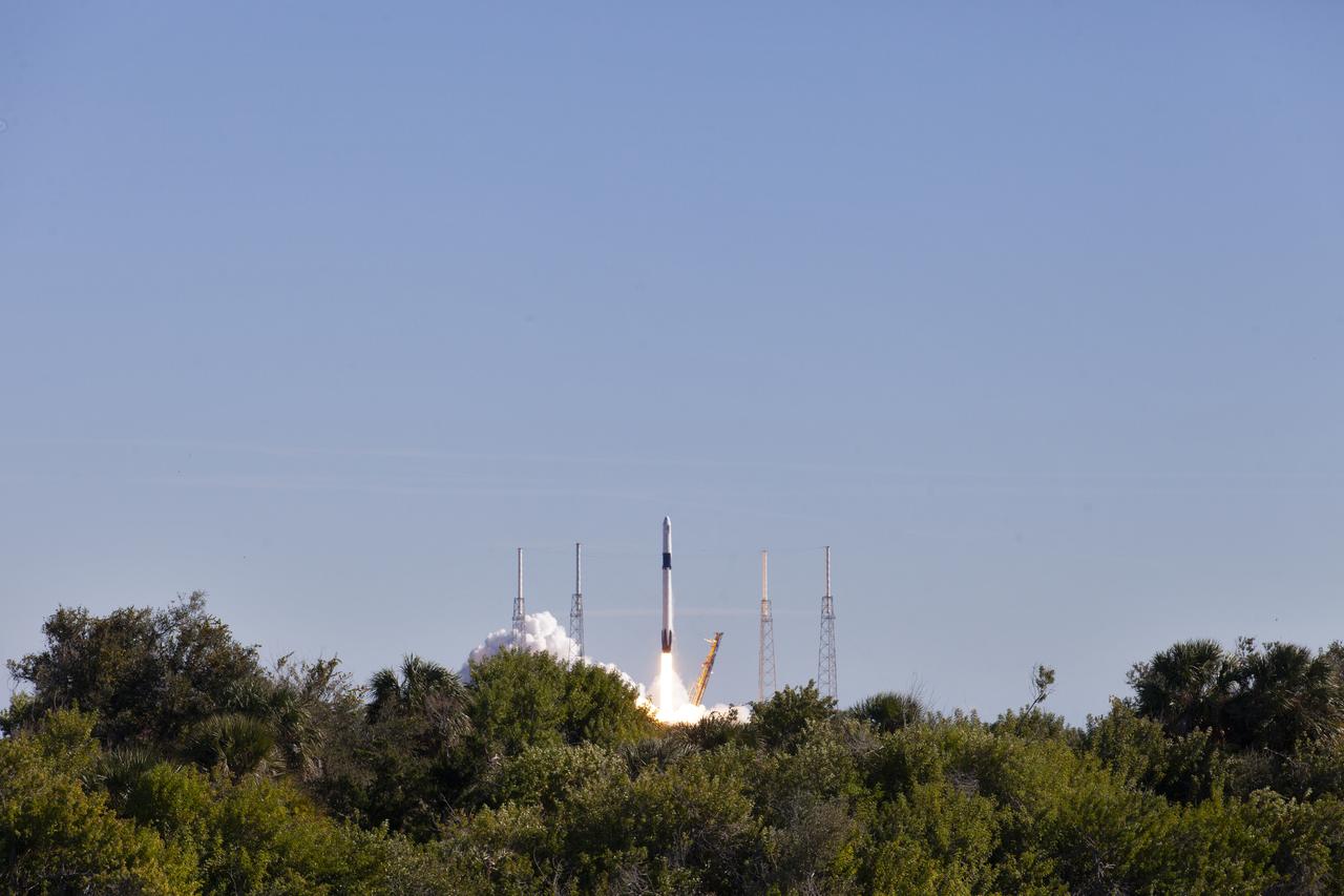 The two-stage Falcon 9 launch vehicle lifts off Space Launch Complex 40 at Cape Canaveral Air Force Station carrying the SpaceX’s Dragon resupply spacecraft to the International Space Station. Liftoff was at 1:16 p.m. EST, Dec. 5, 2018. On its 16th commercial resupply services mission to the space station, Dragon will deliver several science investigations to the space station, including the Global Ecosystem Dynamics Investigation lidar (GEDI). GEDI will provide high-quality laser ranging observations of the Earth’s forests and topography required to advance the understanding of important carbon and water cycling processes, biodiversity and habitat.