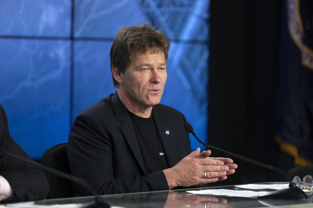 NASA image: SpaceX CRS-16 Post Launch News Conference