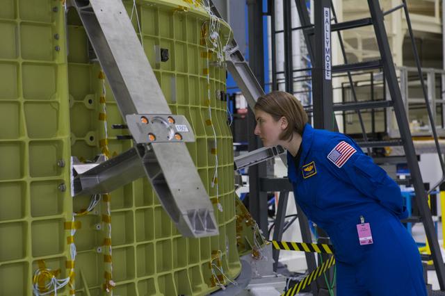 NASA image: Randy Bresnik and Kayla Barron in O&C and LASF