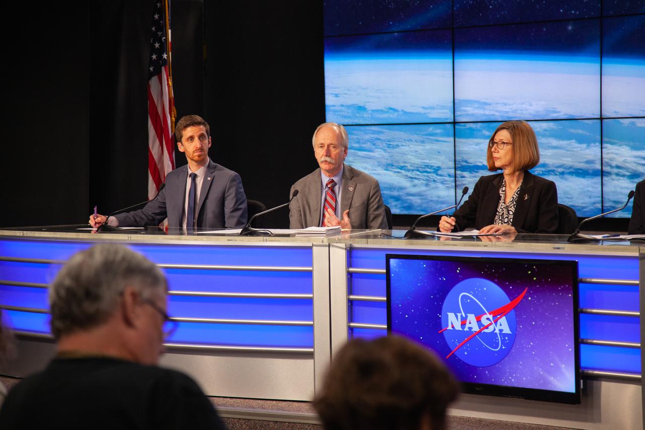 In Kennedy Space Center’s Press Site auditorium, agency and industry leaders speak to members of the media on Friday, Feb. 22, during the post-flight readiness review briefing for the SpaceX Demo-1 Commercial Crew Program (CCP) mission to the International Space Station. From left are: Josh Finch of NASA Communications; William Gerstenmaier, associate administrator, NASA Human Exploration and Operations; and Kathy Lueders, manager, NASA Commercial Crew Program. The inaugural uncrewed flight of the SpaceX Crew Dragon, known as Demo-1, is targeted to lift off from Kennedy’s Launch Complex 39A on Saturday, March 2. EST. A SpaceX Falcon 9 rocket will launch the Crew Dragon on a mission designed to validate end-to-end systems and capabilities, leading to certification to fly crew.