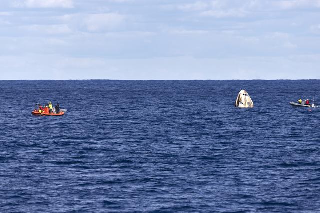 NASA image: SpaceX Demo-1 Splashdown