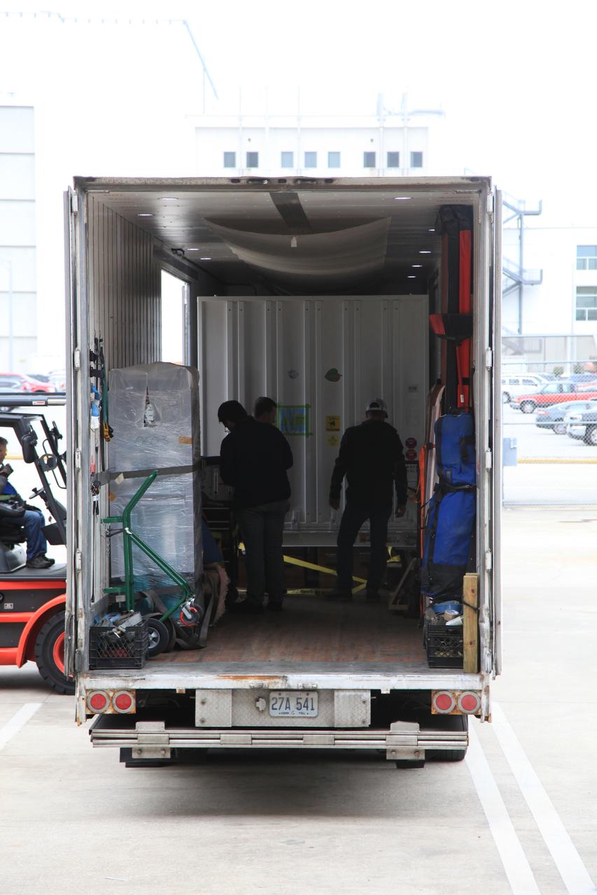 NASA’s Orbiting Carbon Observatory 3, or OCO-3, payload container is moved from the Space Station Processing Facility high bay at the agency’s Kennedy Space Center in Florida to a truck that will transport it to the SpaceX facility on March 18, 2019. The OCO-3 payload will be stowed in the trunk of SpaceX’s Dragon spacecraft, where it will launch aboard a Falcon 9 rocket on the company’s 17th Commercial Resupply Services mission to the International Space Station. Launch is scheduled for April 25, 2019, from Launch Complex 40 at Cape Canaveral Air Force Station. Once the payload reaches the station, it will be removed from Dragon and robotically installed on the exterior of the orbiting laboratory’s Japanese Experiment Module Exposed Facility Unit, where it will measure and map carbon dioxide from space to provide further understanding of the relationship between carbon and climate. 