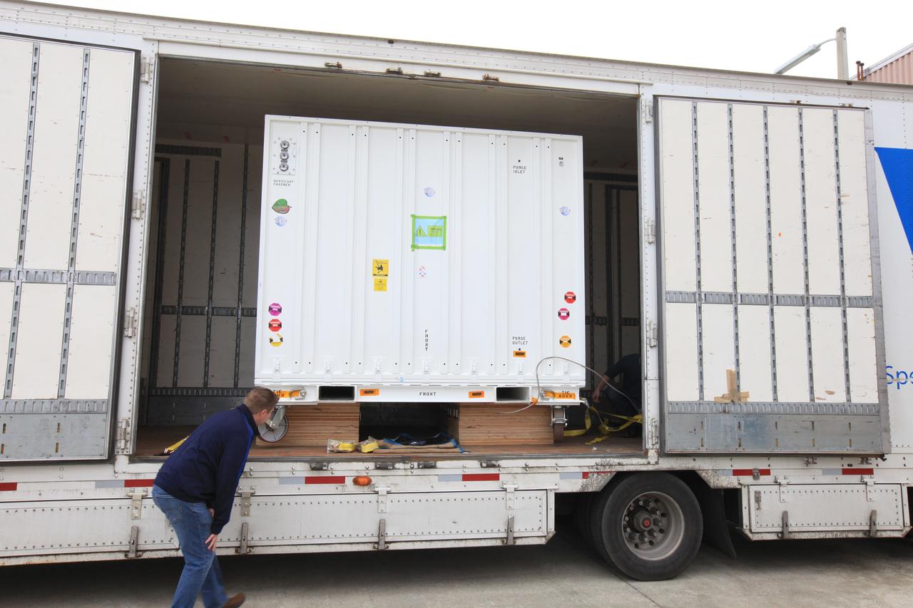 A transportation container carrying NASA’s Orbiting Carbon Observatory 3, or OCO-3, payload is moved to a truck for transport from the Space Station Processing Facility high bay at the agency’s Kennedy Space Center in Florida to the SpaceX facility on March 18, 2019. The OCO-3 payload will be stowed in the trunk of SpaceX’s Dragon spacecraft, where it will launch aboard a Falcon 9 rocket on the company’s 17th Commercial Resupply Services mission to the International Space Station. Launch is scheduled for April 25, 2019, from Launch Complex 40 at Cape Canaveral Air Force Station. Once the payload reaches the station, it will be removed from Dragon and robotically installed on the exterior of the orbiting laboratory’s Japanese Experiment Module Exposed Facility Unit, where it will measure and map carbon dioxide from space to provide further understanding of the relationship between carbon and climate. 