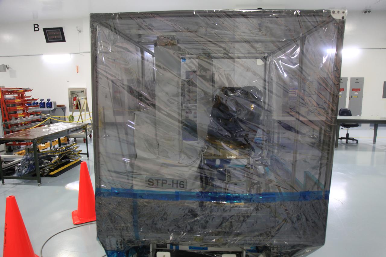 The Space Test Program-Houston 6 (STP-H6) payload is inside the Space Station Processing Facility high bay at NASA’s Kennedy Space Center in Florida on March 19, 2019. It is being prepared for its move to the SpaceX facility where it will be will be stowed in the trunk of the Dragon spacecraft for delivery to the International Space Station on SpaceX’s 17th Commercial Resupply Services mission (CRS-17) for NASA. STP-H6 is an x-ray communication investigation that will be used to perform a space-based demonstration of a new technology for generating beams of modulated x-rays. This technology may be useful for providing efficient communication to deep space probes, or communicating with hypersonic vehicles where plasma sheaths prevent traditional radio communications. CRS-17 is scheduled to launch from Space Launch Complex 40 on Cape Canaveral Air Force Station in late April. 