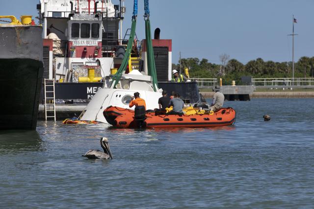 NASA image: Det 3 Recovery of Boeing Starliner Boiler Plate