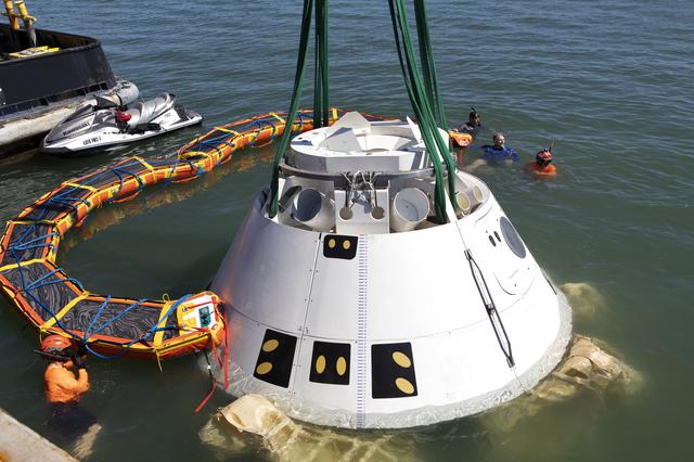 NASA image: Det 3 Recovery of Boeing Starliner Boiler Plate