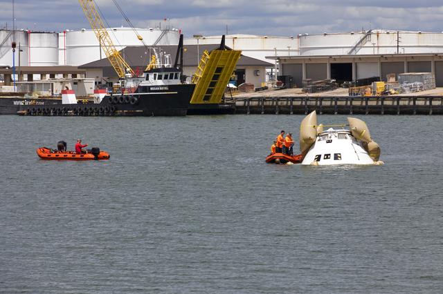 NASA image: Det 3 Recovery of Boeing Starliner Boiler Plate
