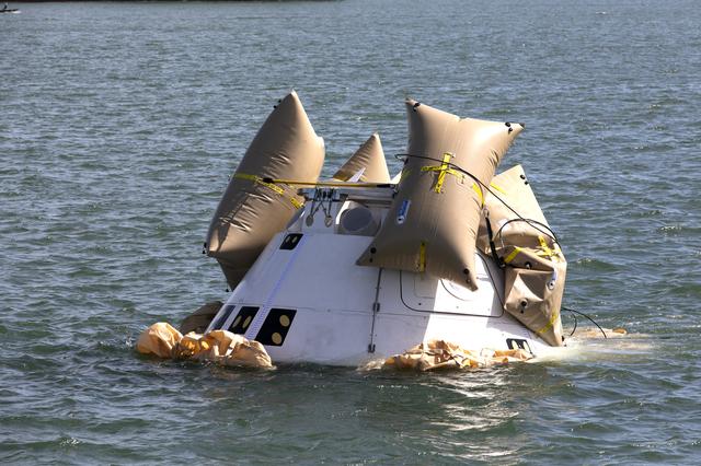 NASA image: Det 3 Recovery of Boeing Starliner Boiler Plate