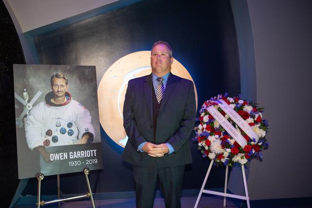 NASA image: Wreath Laying for Astronaut Owen Garriott