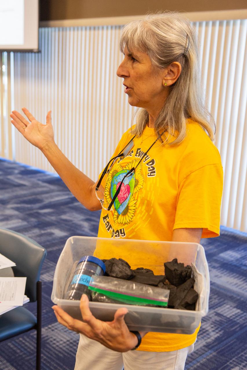 Sally Scalera, urban horticulture agent and master gardener coordinator from the University of Florida’s Institute of Food and Agricultural Sciences Brevard Extension Office, shows Kennedy Space Center employees some sustainable yard products available during her presentation on tips and tricks for a healthy yard and garden on April 24, 2019. Held inside the Florida spaceport’s Space Station Processing Facility Conference Center, Scalera also provided information on Florida-friendly landscaping practices. The lunch and learn was available for employees to attend as part of Kennedy’s Earth Day events.