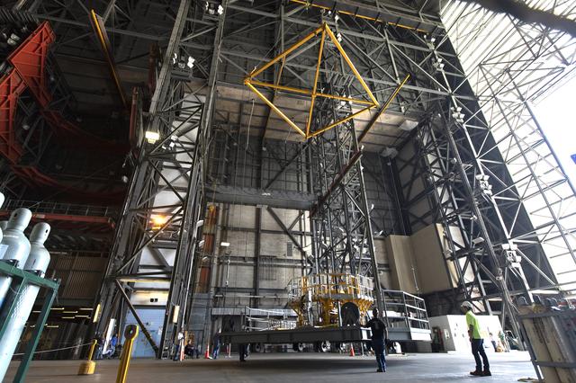NASA image: Engine Vertical Installer Arrival