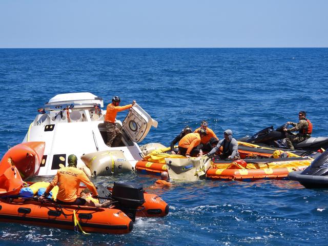 NASA image: Starliner Astronaut Water Rescue Training