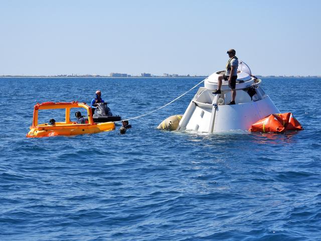NASA image: Starliner Astronaut Water Rescue Training
