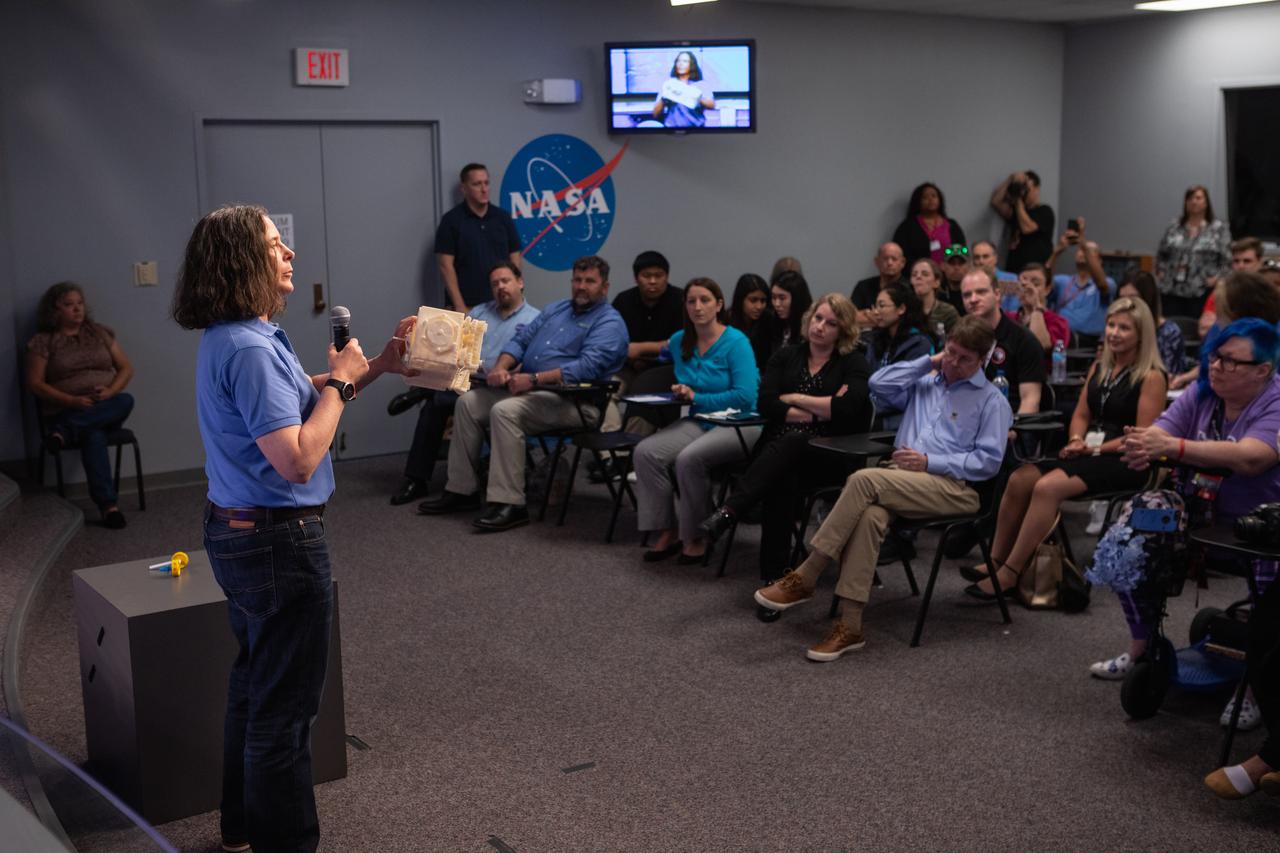 Annemarie Eldering, project scientist for the Orbiting Carbon Observatory-3 (OCO-3) at NASA’s Jet Propulsion Laboratory in Pasadena, California, talks to NASA Social participants during a What’s On Board science briefing at the agency’s Kennedy Space Center in Florida on April 29, 2019. The briefing was held for SpaceX’s 17th Commercial Resupply Services (CRS-17) mission to the International Space Station. OCO-3 will be robotically installed on the exterior of the space station’s Japanese Experiment Module Exposed Facility Unit, where it will measure and map carbon dioxide from space to provide further understanding of the relationship between carbon and climate. The SpaceX Falcon 9 rocket and Dragon cargo module are scheduled to launch no earlier than May 3, 2019, from Space Launch Complex 40 on Cape Canaveral Air Force Station in Florida.