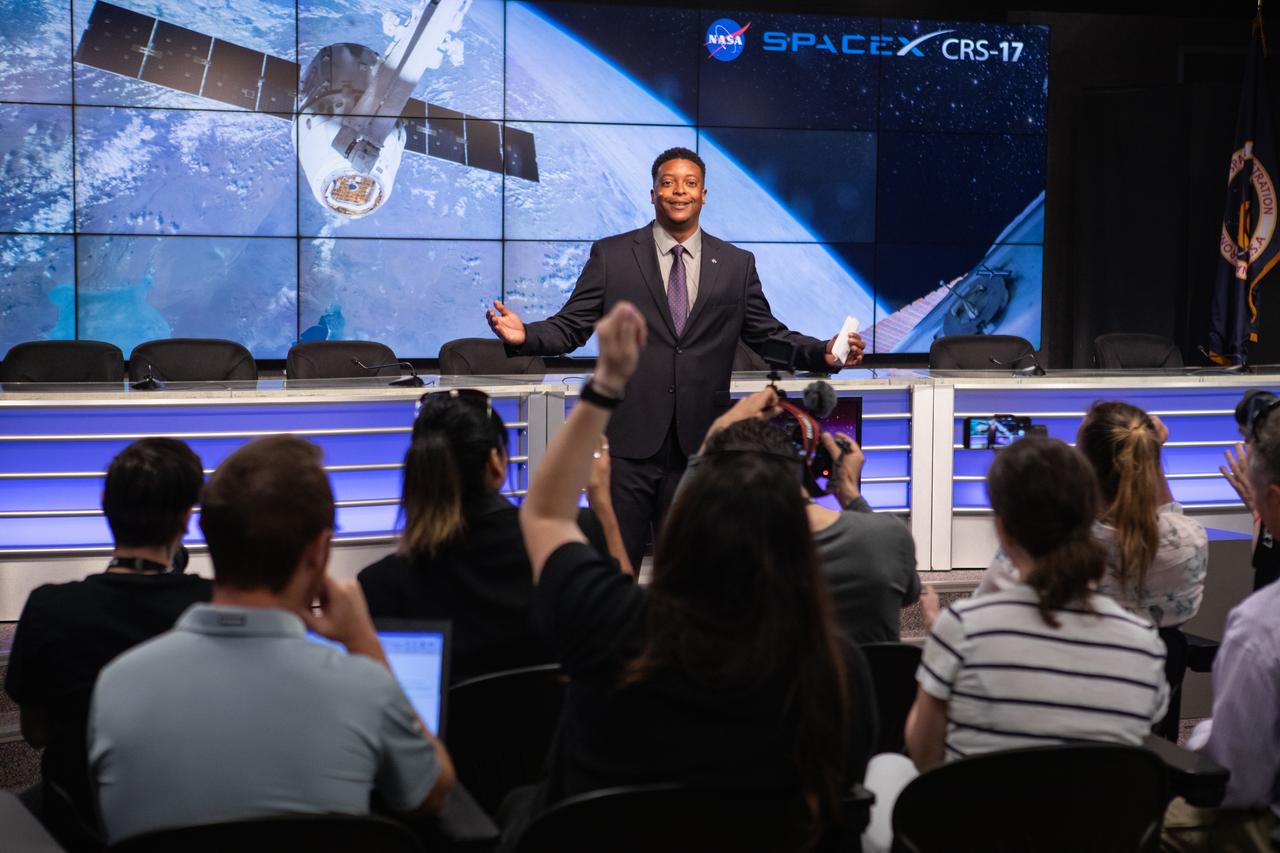 Derrick Matthews, moderator with NASA Communications, fields questions from NASA Social participants during a What’s On Board science briefing at the agency’s Kennedy Space Center in Florida on April 29, 2019. The briefing was held for SpaceX’s 17th Commercial Resupply Services (CRS-17) mission to the International Space Station. The SpaceX Falcon 9 rocket and Dragon cargo module are scheduled to launch no earlier than May 3, 2019, from Space Launch Complex 40 on Cape Canaveral Air Force Station in Florida.