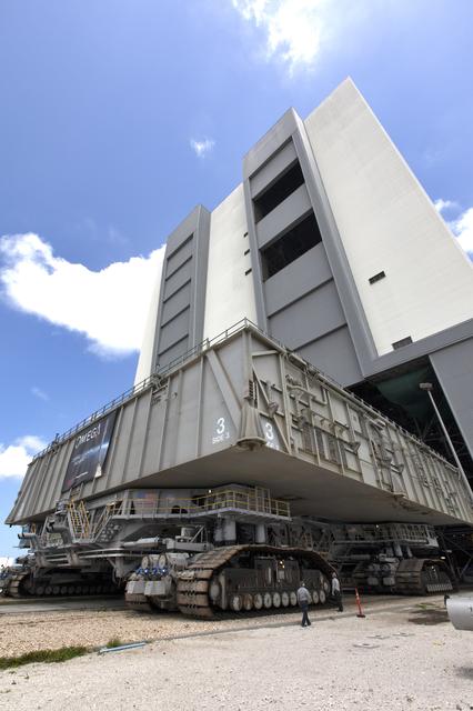 NASA image: Crawler Clears VAB's Highbay 2 for Commercial Partner