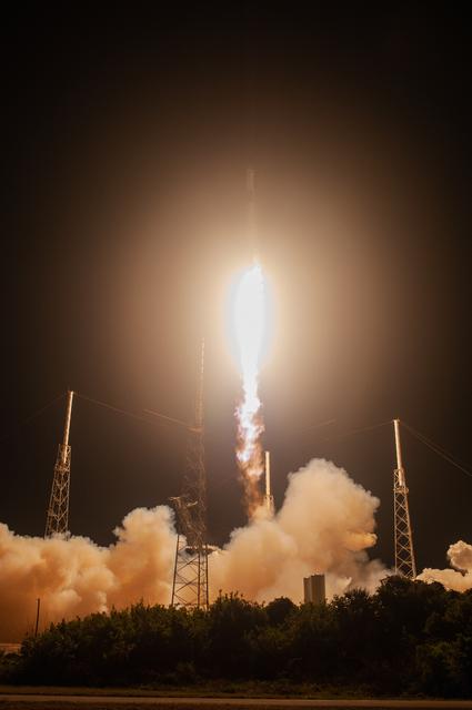 NASA image: Live Coverage of SpaceX CRS-17 Launch to the International Space