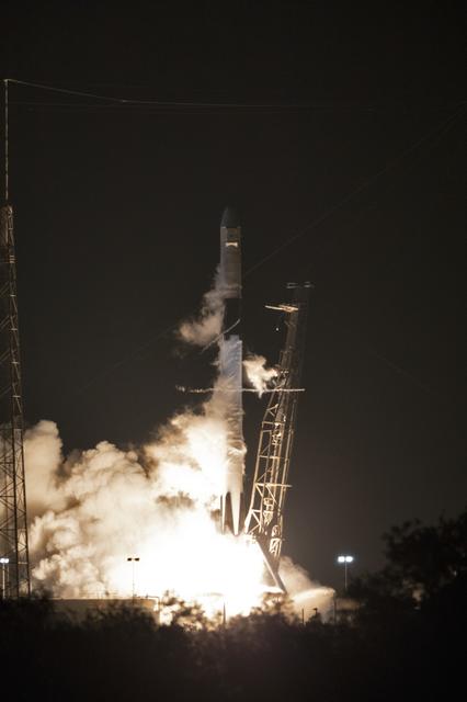 NASA image: Live Coverage of SpaceX CRS-17 Launch to the International Space