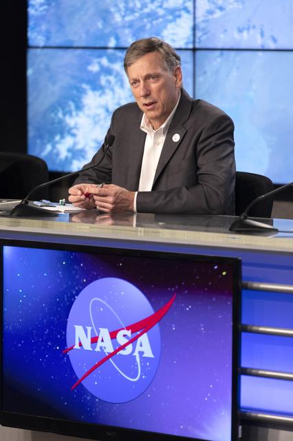 NASA image: NASA Hosts Postlaunch News Conference for SpaceX CRS-17