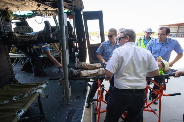 NASA image: KSC Triage Site Familiarization and Briefing
