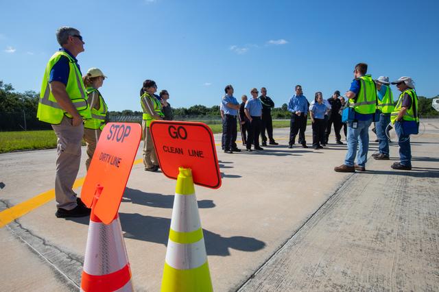 NASA image: KSC Triage Site Familiarization and Briefing
