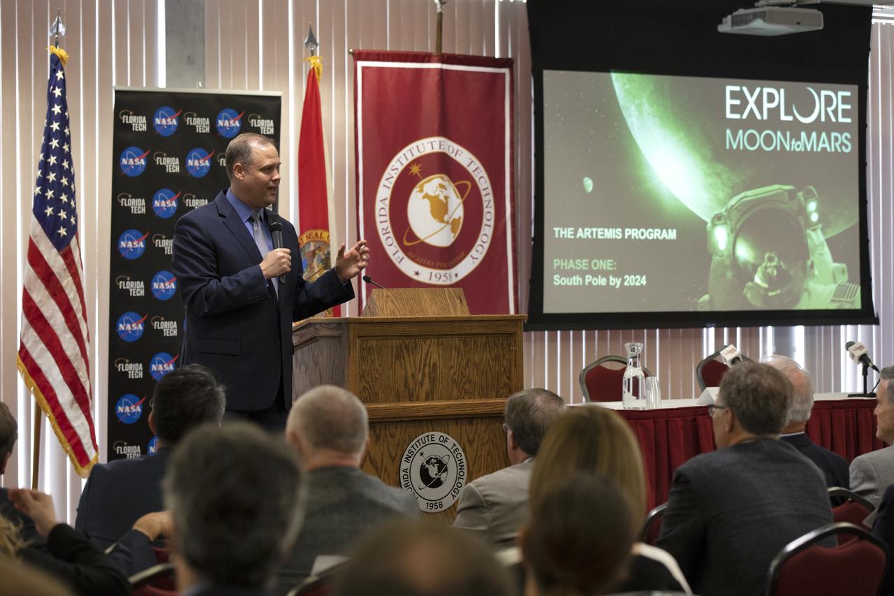 NASA Administrator Jim Bridenstine speaks to students, faculty, engineers and area business leaders at Florida Institute of Technology on Thursday, May 23, 2019. Bridenstine delivered the keynote address at the Melbourne, FL campus during the university’s Space Technology Day. Among the key topics Bridenstine discussed was NASA’s Artemis missions to the Moon, including the lunar Gateway, which will serve as an orbiting outpost for astronauts.