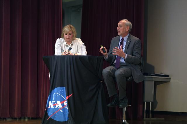 NASA image: NASA Associate Administrator and Deputy Administrator All Hands