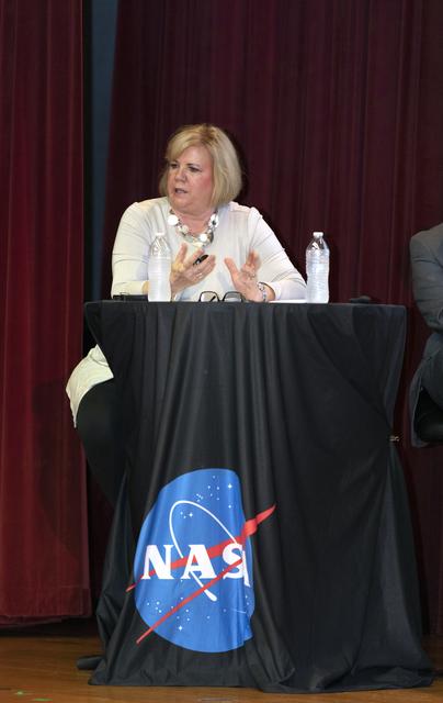 NASA image: NASA Associate Administrator and Deputy Administrator All Hands